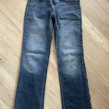 Jean droit, taille basse 