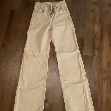 Beige jeans