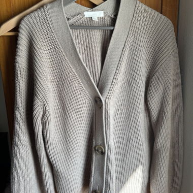 Cardigan beige comodo