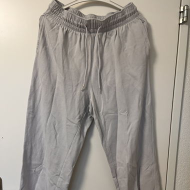 blaue Trainerhose