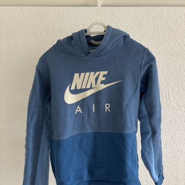 Nike Air Hoodie Blau. Grösse: 147-158 cm