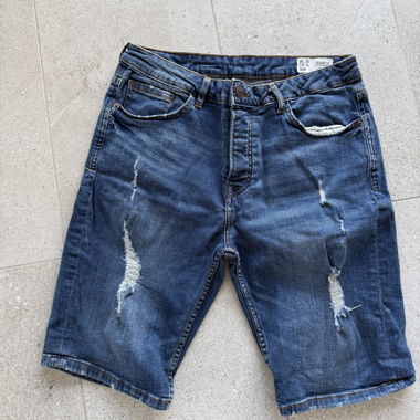 Short en jean slim