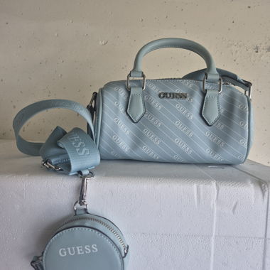 Sac guess bleu