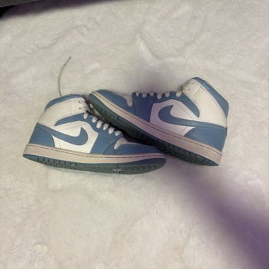 Nike Air Jordan High Top Sneaker