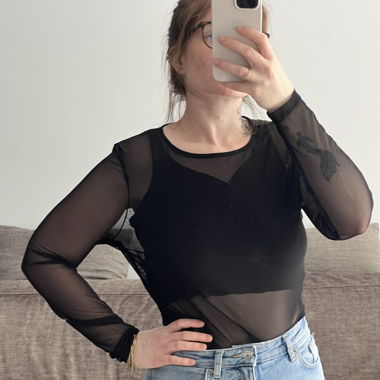 Body noir en toile transparente 