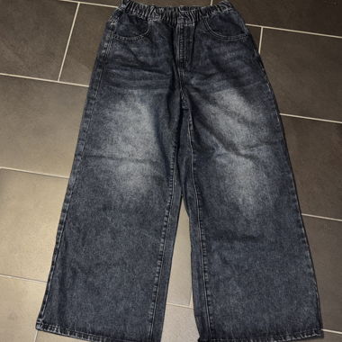 Jeans mit elastischem Bund