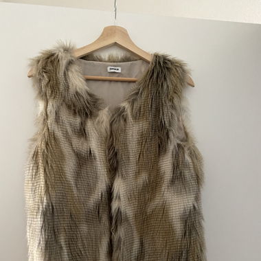 Gilet fausse fourrure