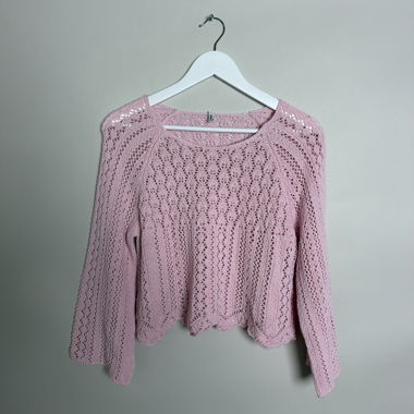 Pull en maille ajourée rose