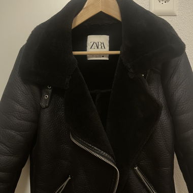 ZARA schwarze Jacke