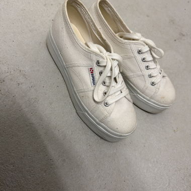 Baskets Superga blanches