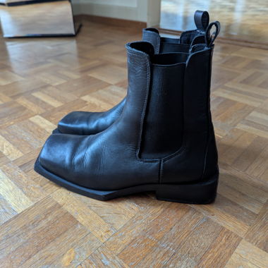 Zara Leder Boot schwarz Eckig 