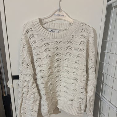 Hollister Cropped Pullover 