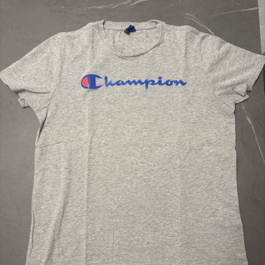 Champion t-shirt