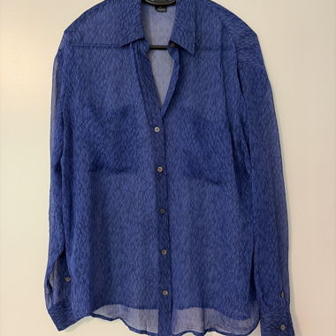 Blaues Langarmhemd