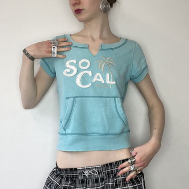 T-shirt court Hollister So Cal mignon
