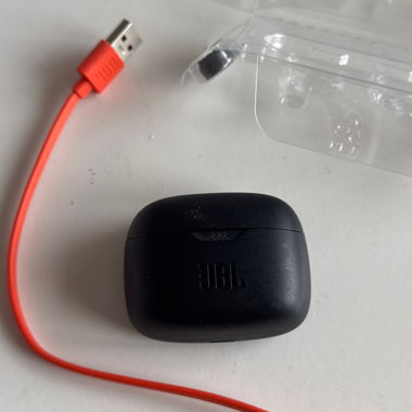 JBL by Harman Tune Buds - Nero