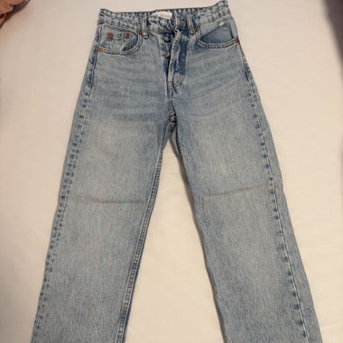 Zara Jeanshose