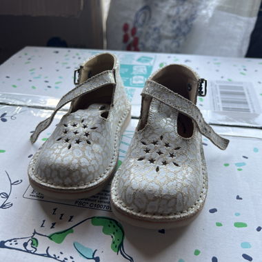 Sandalette