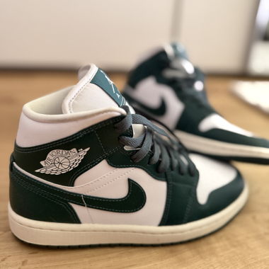 Air Jordan 1 High