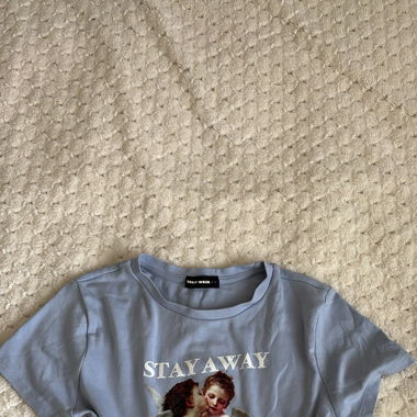 Engels Crop Top