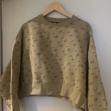 Nike Pullover ungetragen 