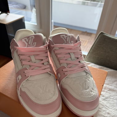 LV Sneakers