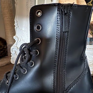 Dr. Martens JADON - Schnürstiefelette - black