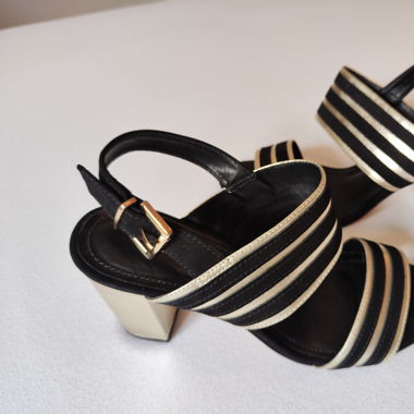 Sandales à talons 38