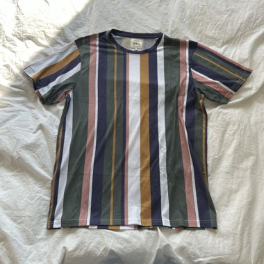 clourful striped t-shirt