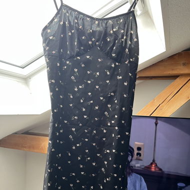 Kleid mit seiten schlitz