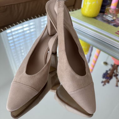 Tacchi Beige Eleganti