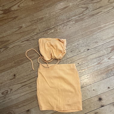 Oranges Kleid set