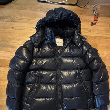 Moncler maya