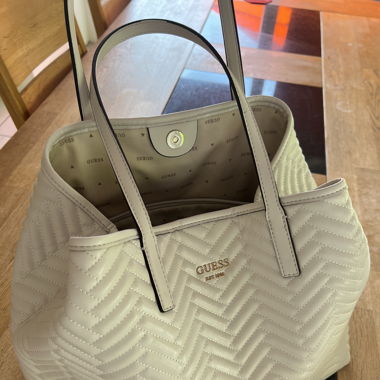 Sac Guess