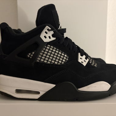Jordan 4 black thunder (GS)