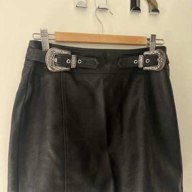 Jupe en cuir noir