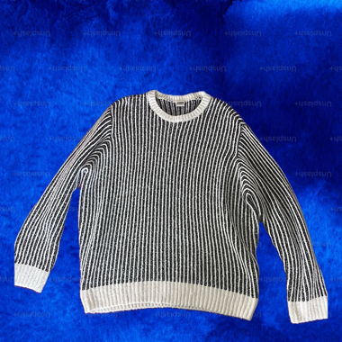 Cozy Sweatshirt Knitwear