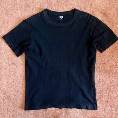 T-shirt nero basico Uniqlo