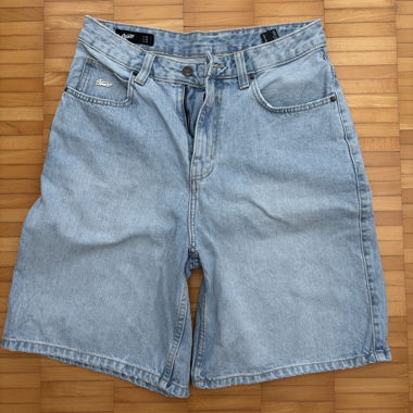 Shorts en jean clair / jorts