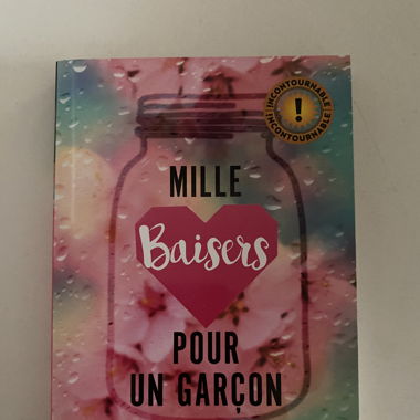 MILLES BAISERS POUR UN GARÇON - TILLIE COLE
