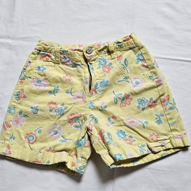 Kinder-Shorts mit Blumenmuster