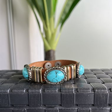 Vintage Leather Bracelet with Turquoise Stones