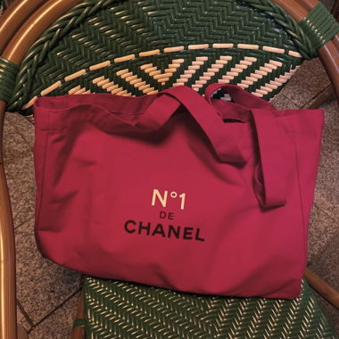 Roter Chanel Shopper
