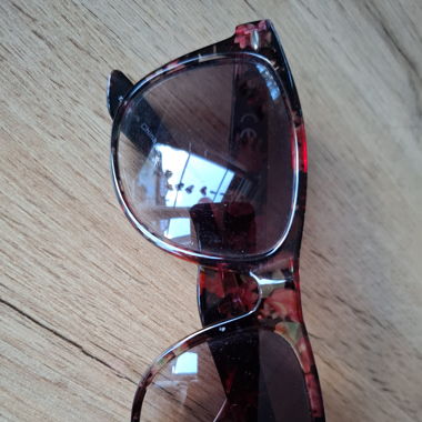 Blüämlisonnenbrille