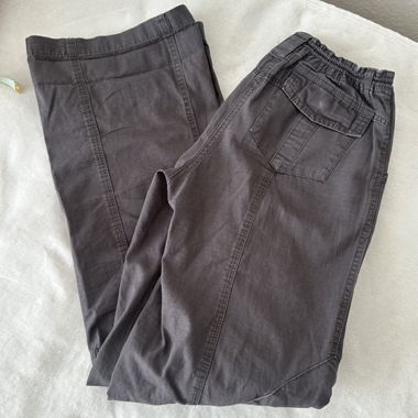 Pantaloni cargo grigi Brandy Melville