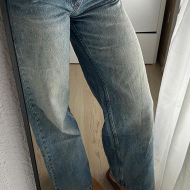 Blue High-Waisted Jeans