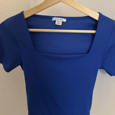 Blue crop top