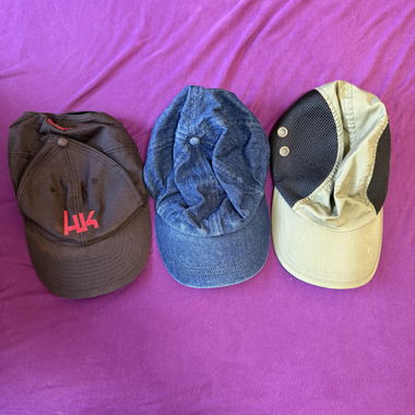 Set di 3 cappellini casual