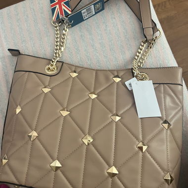 Neue schicke Tasche