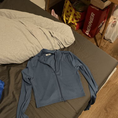 Pulli mit Reissverschluss 